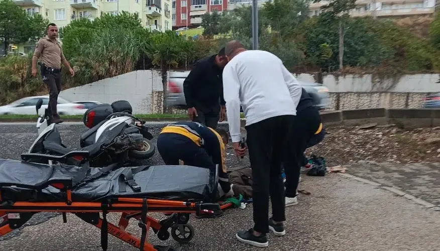 Mudanya'da motosiklet kazası: Bir kişi yaşam mücadelesi veriyor