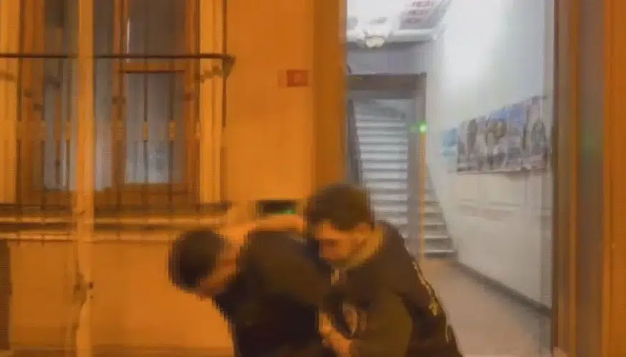 Beyoğlu'nda zehir tacirlerine dron destekli darbe: 3 tutuklama