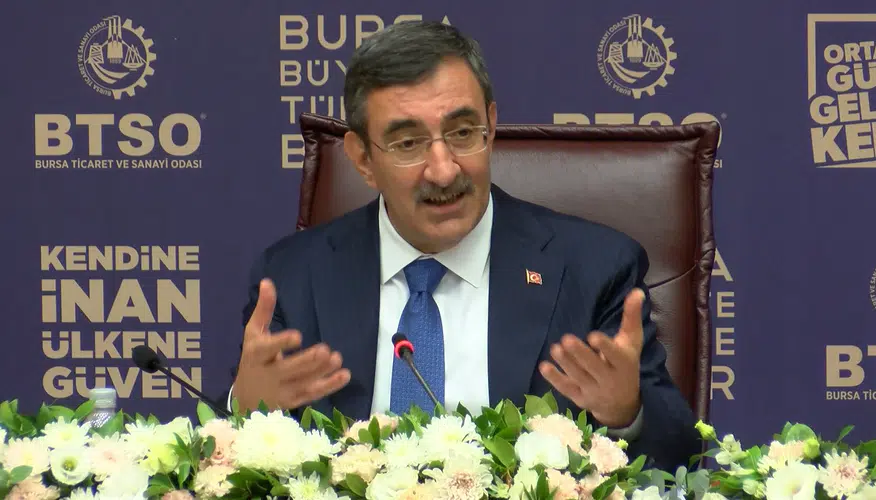 Cevdet Yılmaz'dan ekonomi mesajı: Küresel krizlere rağmen rotamızdan sapmıyoruz