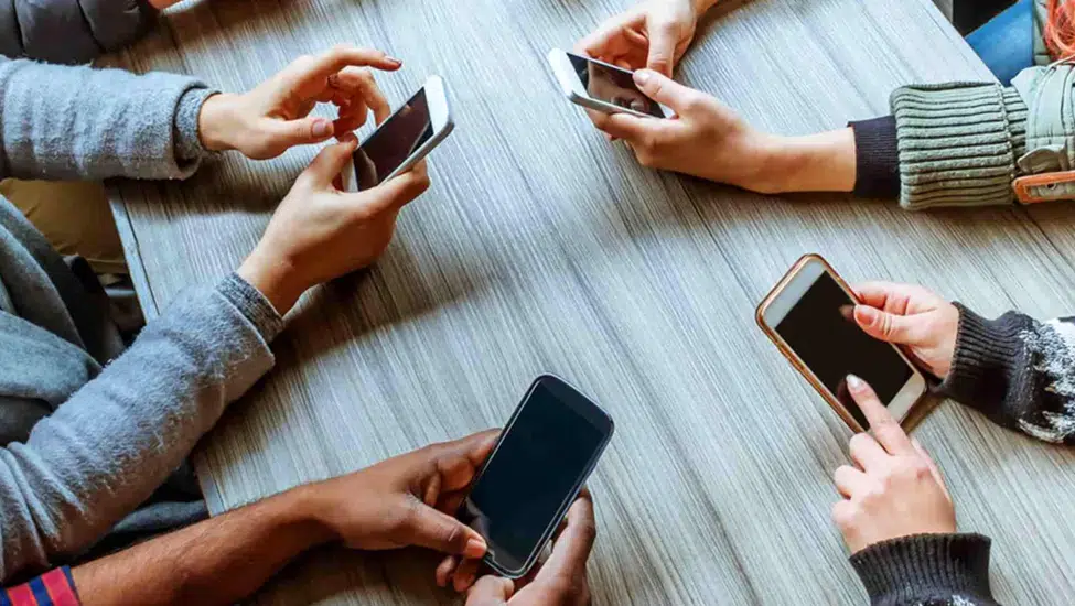 Mobil hatlarda yeni dönem: Hat sayısına sınırlama ve kimlik doğrulama zorunluluğu geliyor