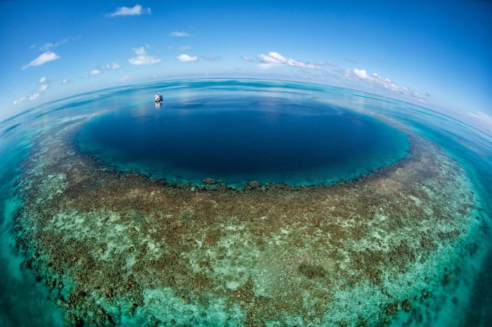Blue-Hole.jpg