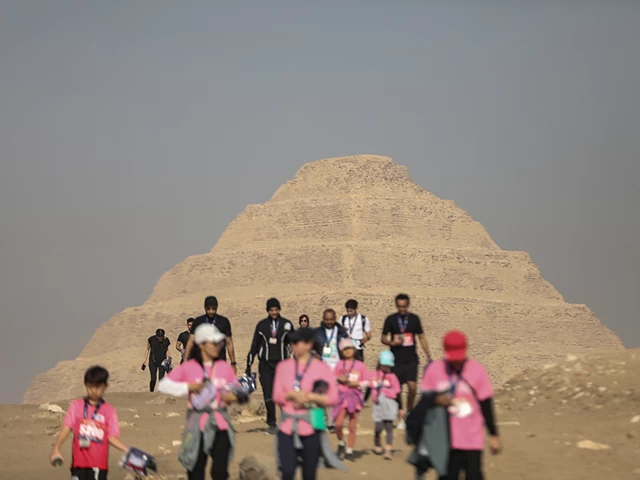 Mısır'da "Sakkara Maratonu" düzenlendi