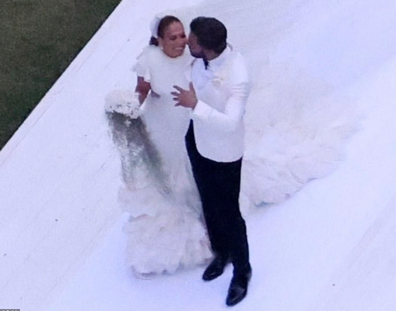 Ben Affleck ve Jennifer Lopez’in rüya düğününden kareler…