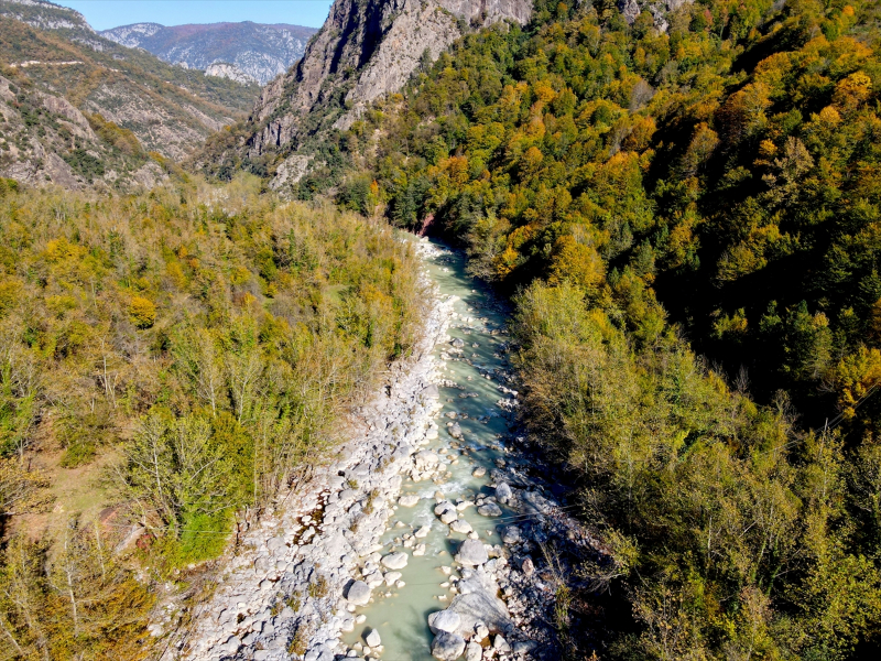 Kastamonu'daki Loç Vadisi ziyaretçilerini sonbahar renkleriyle ağırlıyor 5