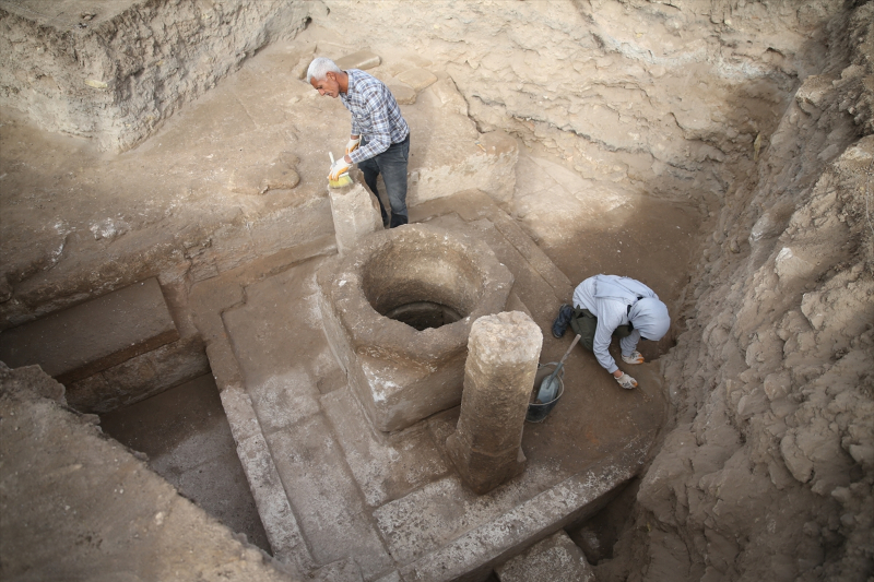 Harran'da 8 asırlık medresenin avlu, kuyu ve platformu bulundu 7