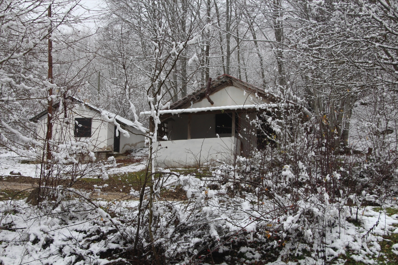 Amasya'nın yüksek kesimlerinde kar etkili oldu 8