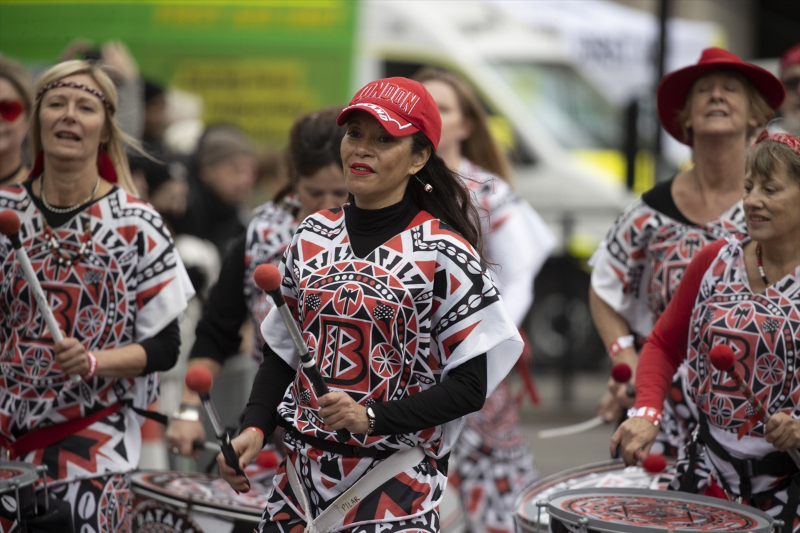Londra’da geleneksel “Yeni Yıl Geçit Töreni” renkli görüntülere sahne oldu 17