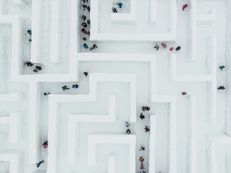 Polonya'da dünyanın en büyük kar labirenti ziyaretçilerini ağırlıyor 11