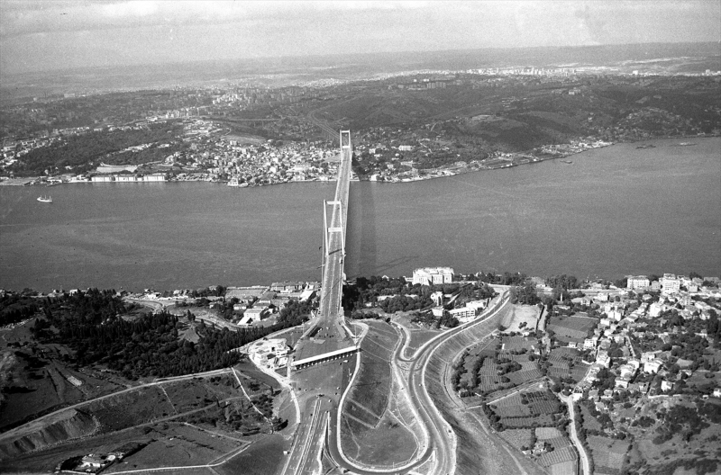 ''Boğaziçi Köprüsü''nün temeli, 50 yıl önce bugün atıldı