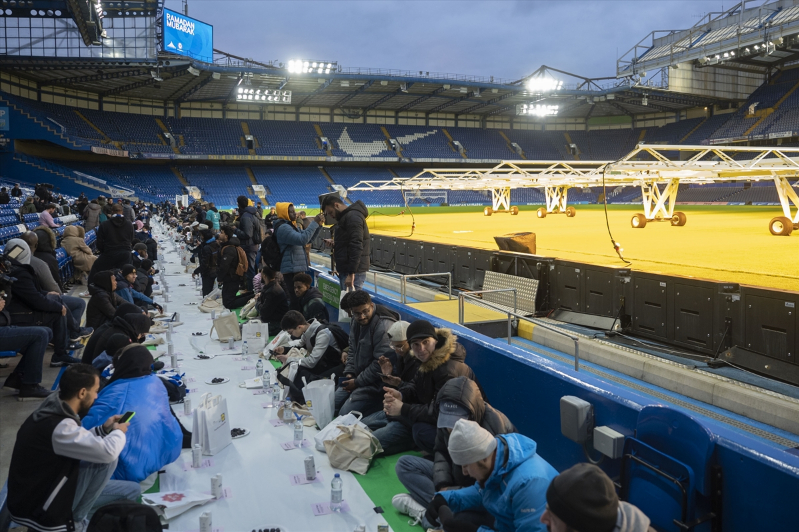 Chelsea, stadında iftar vererek bir ilke imza attı 10