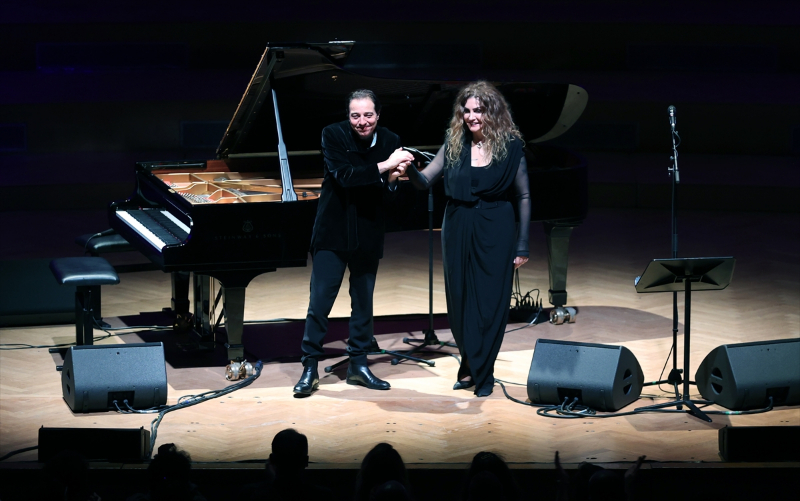 Fazıl Say ve Serenad Bağcan depremzedeler için Brüksel'de sahne aldı 8