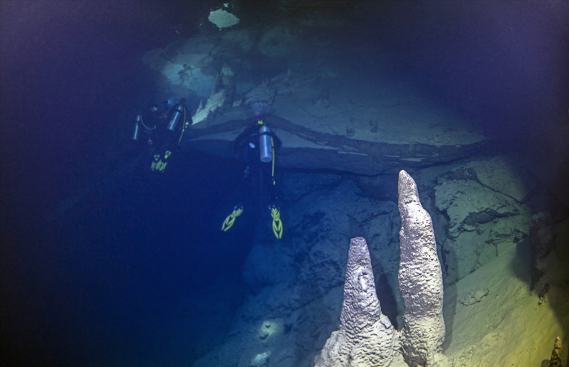 Doğu Akdeniz'de 5 yıl önce keşfedilen su altı mağarası depremlerde zarar görmedi 1