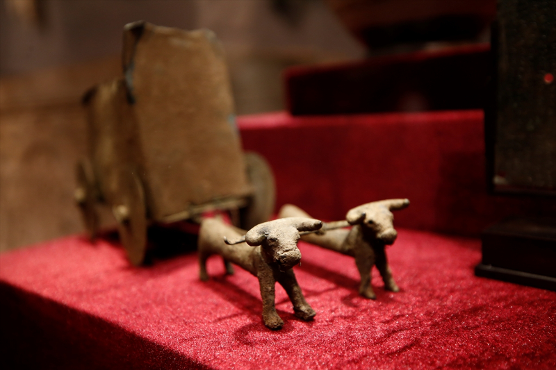 ABD'de ele geçirilip Antalya'ya getirilen 12 tarihi eser tanıtıldı 12