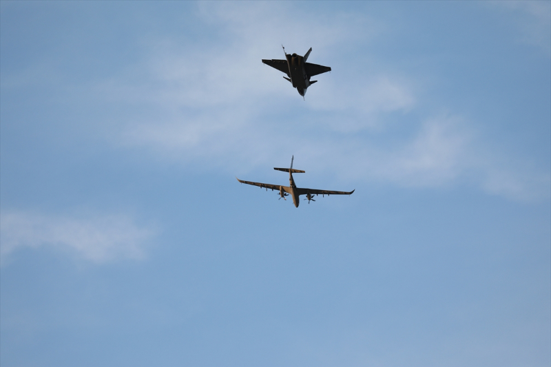 Bayraktar Kızılelma ve Bayraktar Akıncı kol uçuşu gerçekleştirdi 1