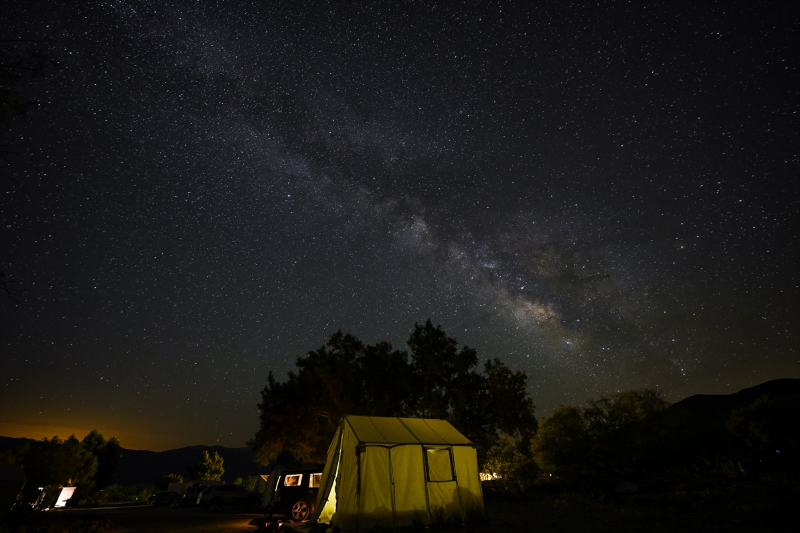 Lyrids Meteor Yağmuru ve Samanyolu galaksisi California'da görüntülendi 5