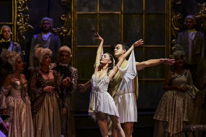 ADOB yeni sanat sezonunda perdesini "Andrea Chenier" operasıyla açtı 4