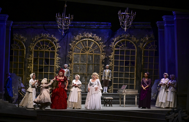 ADOB yeni sanat sezonunda perdesini "Andrea Chenier" operasıyla açtı 8