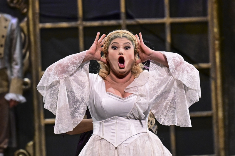 ADOB yeni sanat sezonunda perdesini "Andrea Chenier" operasıyla açtı 5