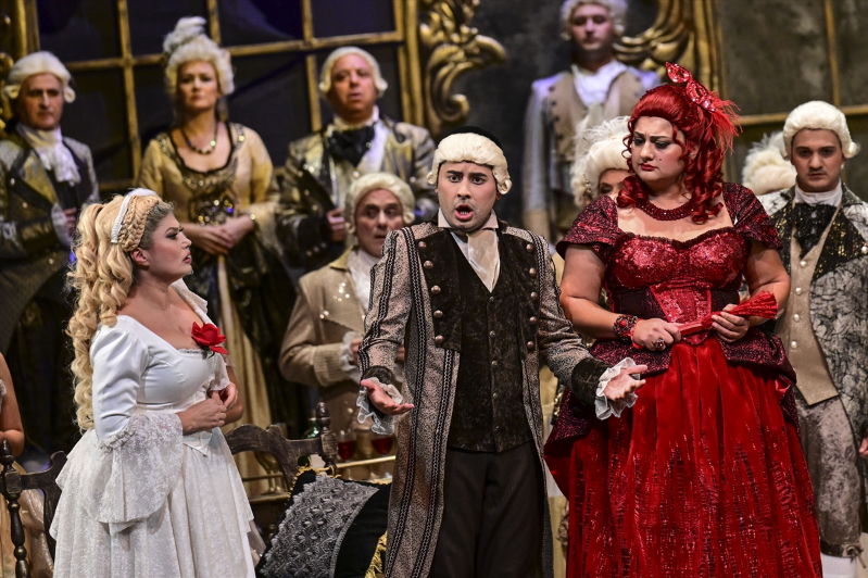 ADOB yeni sanat sezonunda perdesini "Andrea Chenier" operasıyla açtı 15