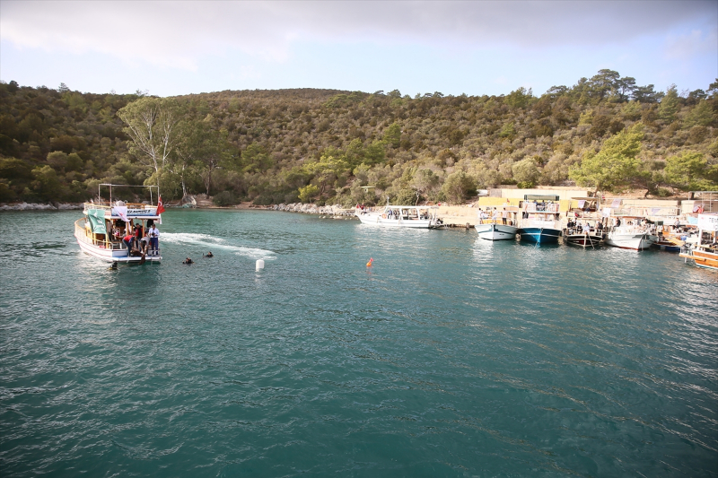 Bodrum'da deniz dibi ve kıyı temizliğinde yaklaşık 15 ton atık toplandı 14