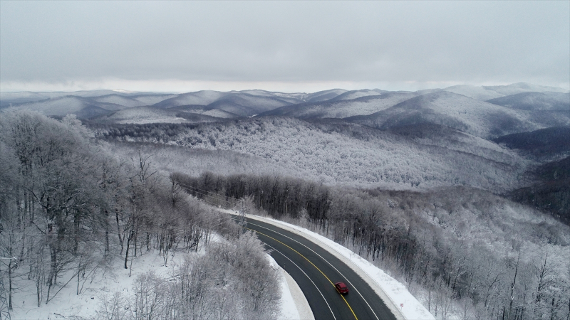 Kırklareli'nde "beyaza bürünen" Istranca Ormanları havadan görüntülendi 10