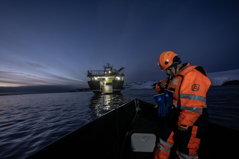 Türk bilim ekibi Antarktika'ya ulaştı 7