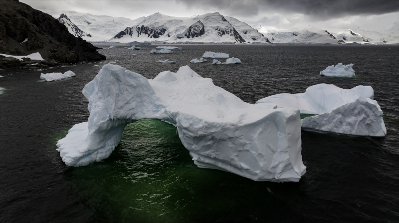 Türk bilim insanlarından yeni rapor: Antarktika'da Türkiye büyüklüğünde buz eridi 16
