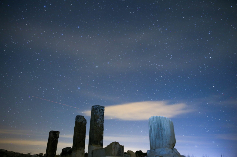 "Makedon askerlerin kalesi" Blaundos Antik Kenti'nde yıldızlı gece 8