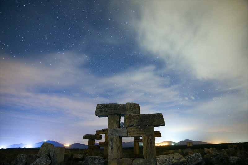 "Makedon askerlerin kalesi" Blaundos Antik Kenti'nde yıldızlı gece 5