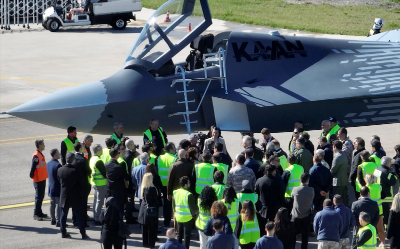 Milli muharip uçak KAAN, ikinci uçuşunu başarıyla tamamladı 11