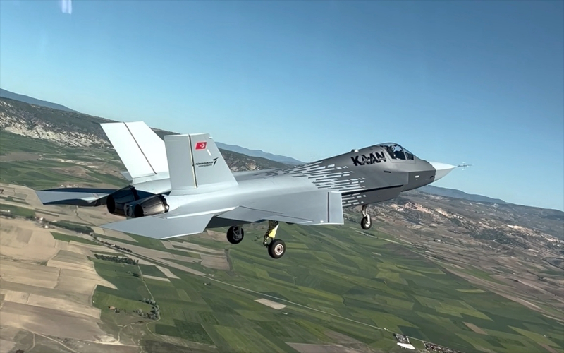 Milli muharip uçak KAAN, ikinci uçuşunu başarıyla tamamladı 7