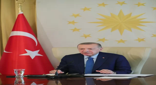 Cumhurbaşkanı Erdoğan: ”Enerji alanında gerçekleştirdiğimiz iyileştirmelerle yıllık 100 milyon ton ilave sera gazı emisyonundan kaçınılmıştır.”