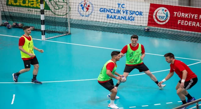 A Milli Erkek Hentbol Takımı, Akdeniz Oyunları hazırlıklarını sürdürüyor
