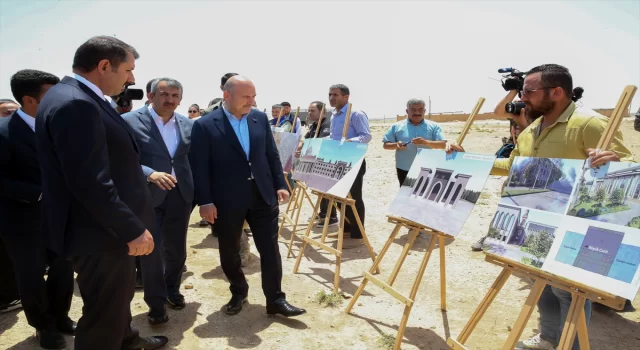 İçişleri Bakanı Soylu, Tel Abyad’da AFAD konut proje alanı incelemesinde konuştu: