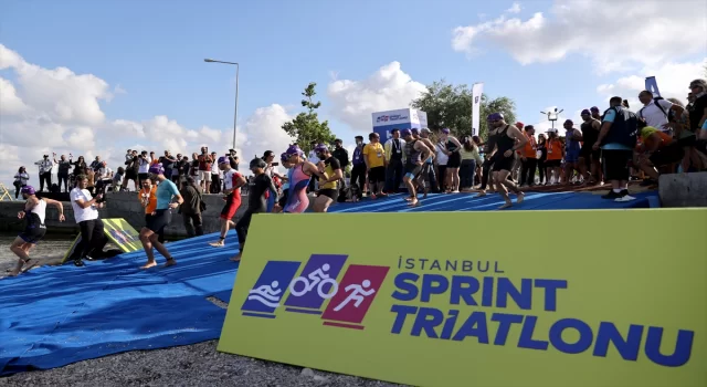 İstanbul Sprint Triatlonu 400 sporcunun katılımıyla yapıldı