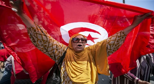 Tunus’ta yeni Anayasa için düzenlenecek referandum protesto edildi
