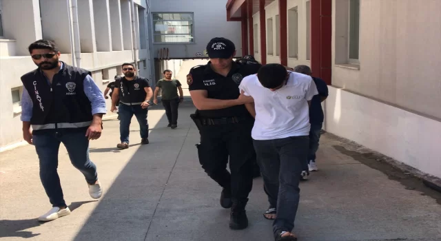 Adana’da evinde öldürülen kişinin katil zanlıları, silahlı saldırıda yaralanan kadının yakınları çıktı
