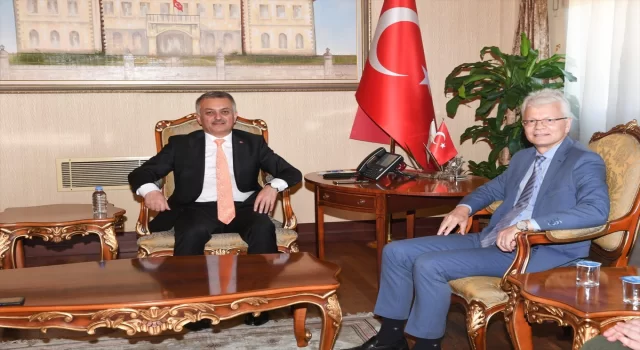 Litvanya’nın Ankara Büyükelçisi Ricardas Degutis, Antalya Valiliğini ziyaret etti: