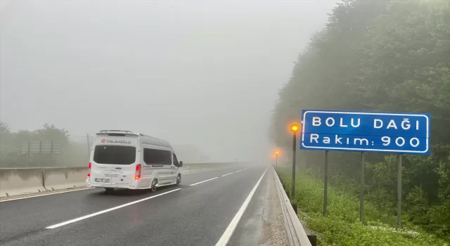 Bolu Dağı’nda sis etkili oluyor