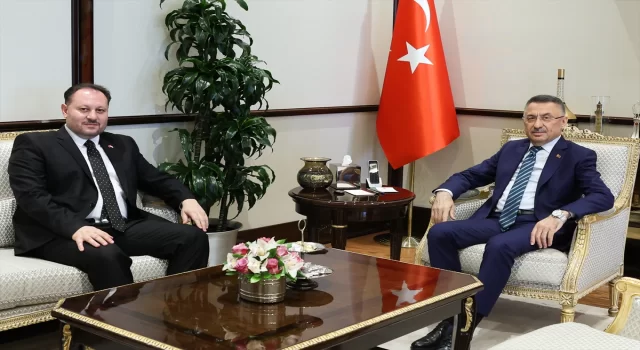 Cumhurbaşkanı Yardımcısı Oktay, KKTC İçişleri Bakanı Öztürkler’i kabul etti