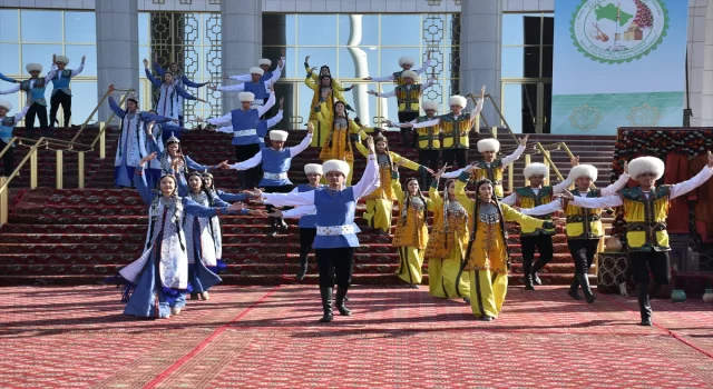 Türkmenistan’da kültür haftası etkinlikleri başladı