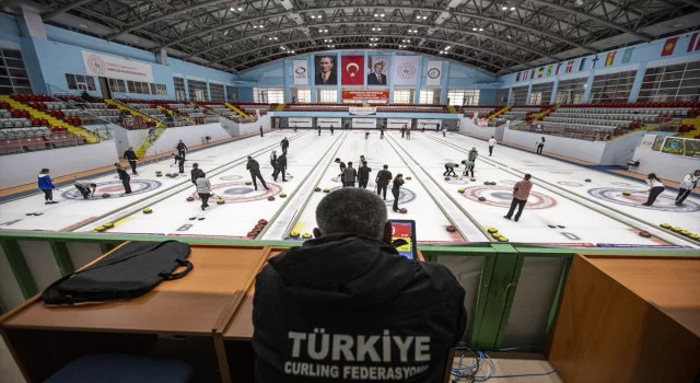 Curlingde Türkiye Karışıklar Şampiyonası, Erzurum’da devam ediyor