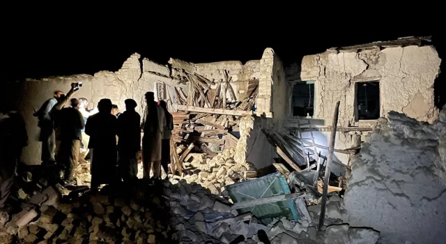 Afganistan’daki depremde hayatını kaybedenlerin sayısı 1000’e yükseldi
