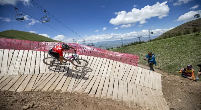Erzurum’da MTB Cup XCO C2 Dağ Bisikleti Yarışları yapıldı