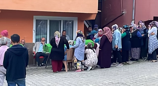 Zonguldak’ta öldürülen kadın ve kızı toprağa verildi