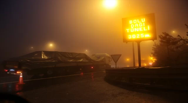 Bolu Dağı’nda sis ve sağanak etkili oluyor