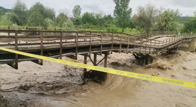 Kastamonu Araç’ta sağanak sonucu 4 köprüde hasar oluştu