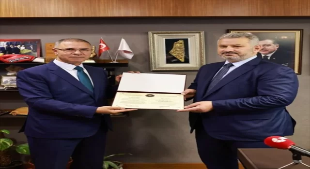 Filistin’den TürkiyeFilistin Parlamentolar Arası Dostluk Grubu Başkanı Turan’a ödül