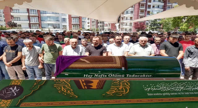 Konya’daki trafik kazasında ölen gençlerden 4’ünün cenazesi defnedildi