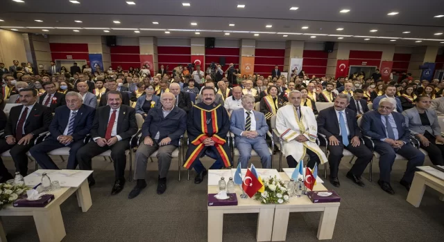 Kırım Tatar Türkleri lideri Kırımoğlu’na TOBB ETÜ’de fahri doktora verildi